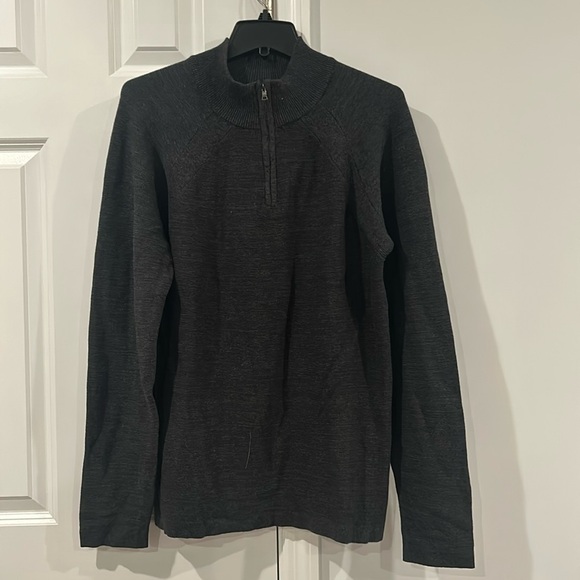 NWT Flag & Anthem FLOYDALE MARLED RAGLAN 1/4-ZIP SWEATER - Picture 2 of 6